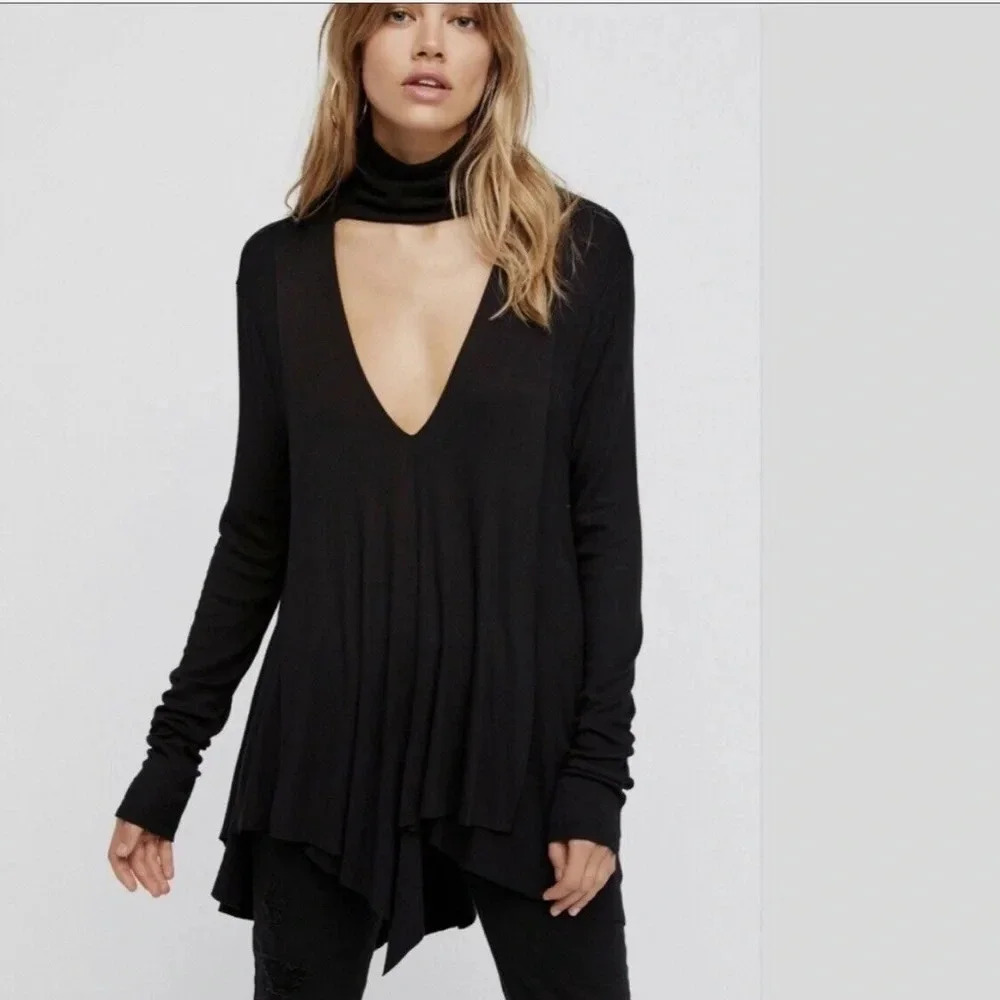 Free People Uptown Turtleneck Long Sleeve Plunging V-neck Tunic Size Medium